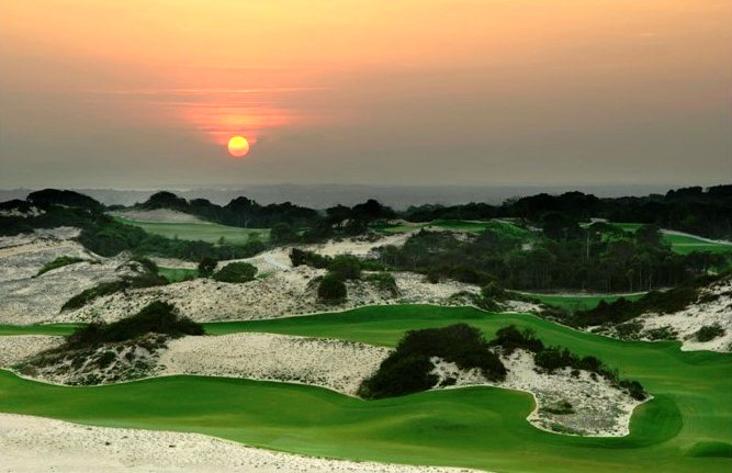 The Bluffs Grand Ho Tram  (